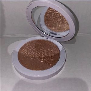 Milk Makeup Flex Highlight “Blitzed”